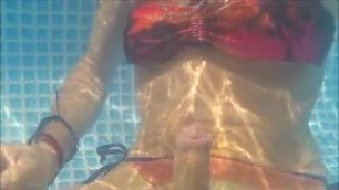 Me in Pool, teasing