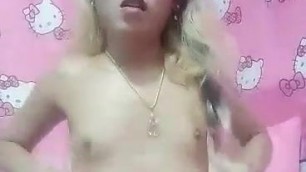 Shella ladyboy play naughty