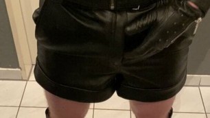 Sissy Laura Cumshot in Leather shorts and boots